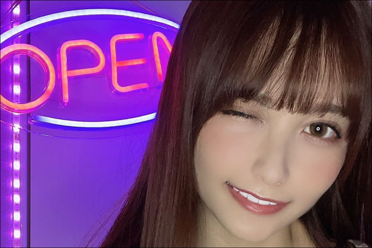 「キャミソールもOPEN」花咲れあ、いろいろ丸見えの悶絶大開放ツイートの画像1