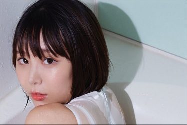 日向葵衣、濡れそぼつおちり! 美しい弧を描く艶ヒップにファン大盛り上がり