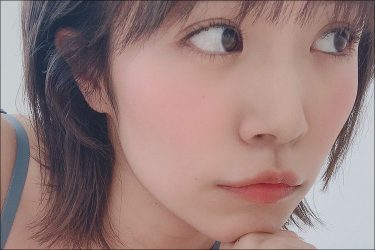 菜乃花、むっちりバスト眩しい勝利のグラビア