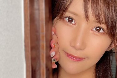 琴井ありさ、しおらしく艶美に…ヤル気爆上げお見送りショット