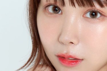 日向葵衣、逆に体温爆上げ…艶リップ濡れる儚げビキニショット