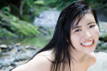 竹内花、水着ずらして手ブラ…1st写真集先行カットが衝撃の大胆カット