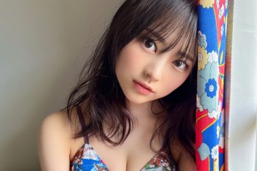 宇咲、美貌と谷間をキュート&クールに2連発