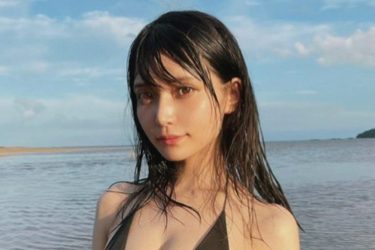 似鳥沙也加、正統派のビキニショットが神々しいまでの仕上がり