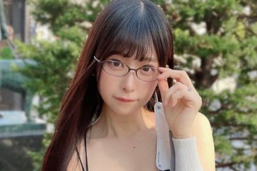 令和の愛人・真島なおみの衝撃待ち合わせルックに理性崩壊