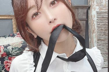 コス美女・いくみ、前も後ろも天才的露出グラビア