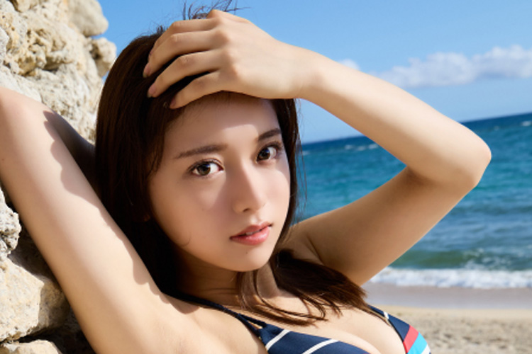 グラビア界の超新星「まるぴ」がOL卒業を報告! 決意の美貌に祝福と期待集まるの画像1