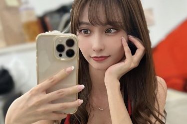 「おっぱ激盛れ」花咲れあ、ジムウェアで運動のお誘い