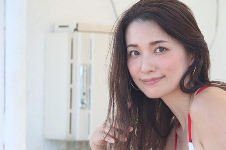 戸田れい、美ボディライン輝く「日本一美しい35歳」の曲線美の画像1