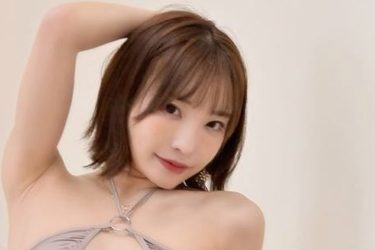 まいてぃ、鏡の前でハイレグM字開脚…撮影前のVIOチェックは大胆に