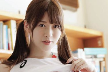 メイリ、とんでもシチュでキケンな半脱ぎ