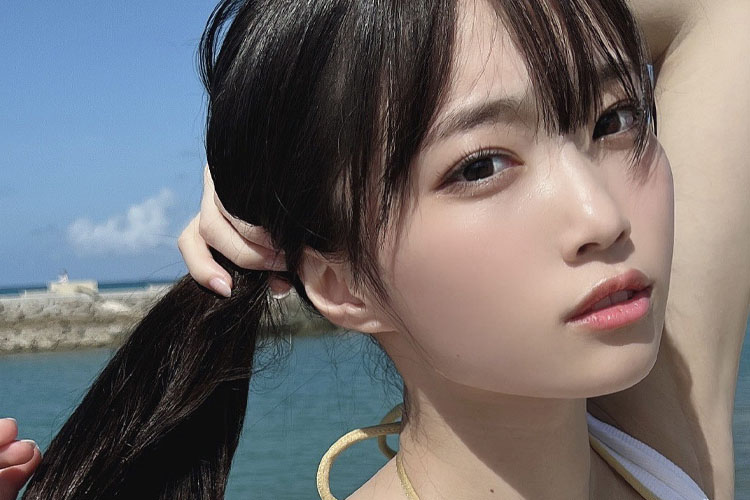 岸みゆ、パーフェクトボディ眩しい海辺のショーパン美女の画像1