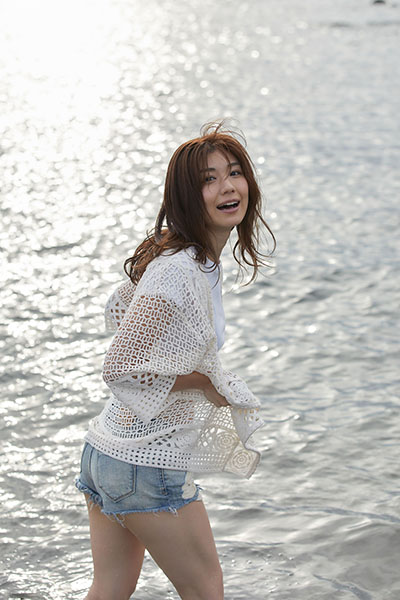【予約受付開始】藤木由貴ラストグラビア写真集は新妻の肉体美と新婚ドラマが超目玉の画像6