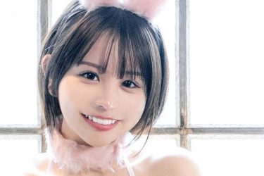 パピコ、ウサ耳ピンクビキニで美しすぎるペット化