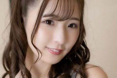 藤田あずさ、スポブラに穴あきストッキングのフェチグラ