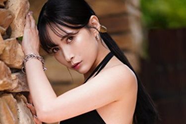 大人美女・JILL、凛とした艶気と極上ボディが織りなす魔性の魅力