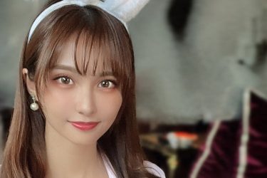 花咲れあ、絶対領域の裏側…裏太ももの香しきフェティッシュ