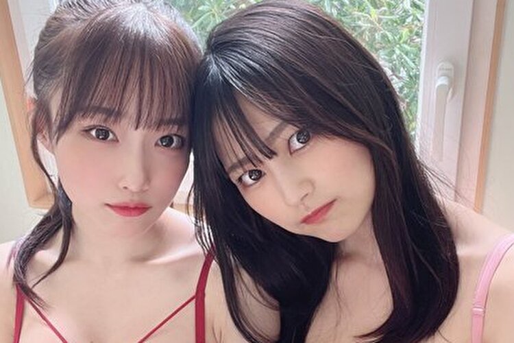 【宇咲＆岸みゆ】華やかランジェリーで眼福ツーショットの画像1