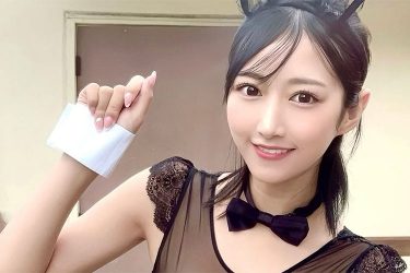 川瀬もえ、透け透けのシースルーバニー