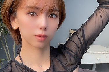 絃花みき、眠れなくなる衝撃の美白ビッグバスト