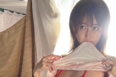 相原美咲、ロケバスで抜群ボディあらわ