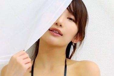 琴井ありさ、極上の美乳ここに