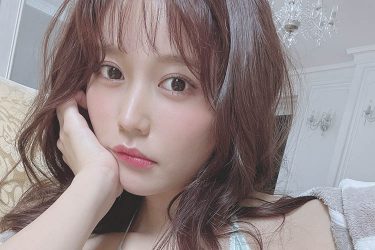 小日向ゆか、ゆるゆるドレスで匂い立つ色香