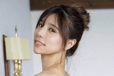 夏本あさみ、究極美ボディライン