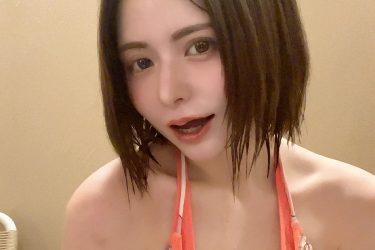 紅羽祐美の生汗光る美谷間