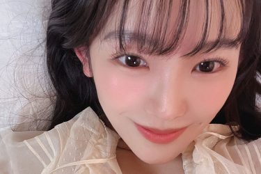 天木じゅん、やわふわ美胸あらわに