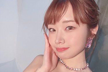 白川のぞみ、美麗ドレスで最強ふっくら美バスト