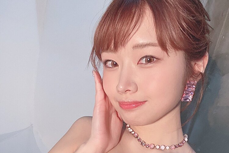 白川のぞみ、美麗ドレスで最強ふっくら美バストの画像1