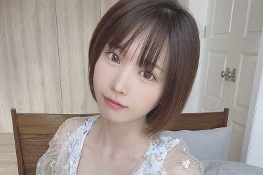 えなこ、清楚とは…色気満点のスケスケ衣装