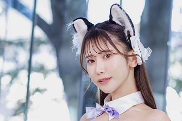 名取くるみ、妖艶なるファンタジー美女