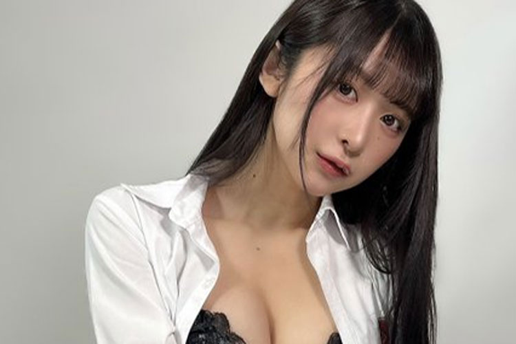 真島なおみ、生意気な美ボディの画像1