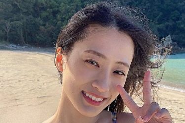 澄田綾乃、こぼれ落ちそうな美バスト