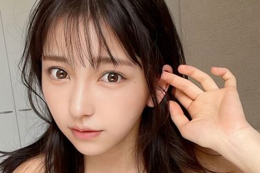 十味、大人の色香漂う美谷間2連発