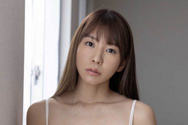 夏来唯、衝撃のランジェリーで恵体ぶり発揮