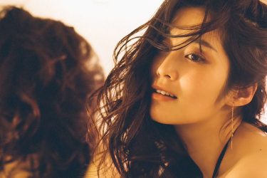 高橋凛、奥行きのある美貌