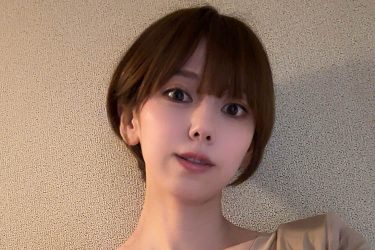 絃花みき、Tシャツでは隠せぬ…二次元級バストのインパクト