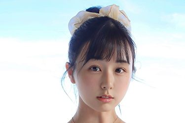 くりえみ、青空に映えるパーフェクトボディ