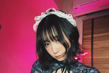 伊織もえ、魅惑的な色香と深い谷間…恋の病にかかるファン続出