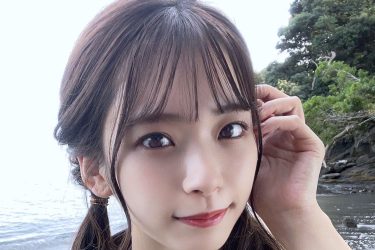 紅羽りお、キュートに美バスト魅せつけ