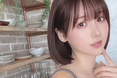 けんけん、裸エプロンで無防備な横パイ