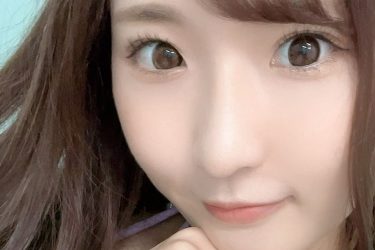 藤田あずさ、ムニっと柔ふわ美胸