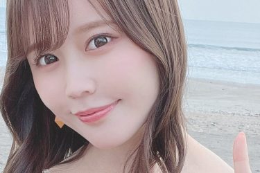 小日向ゆか、愛くるしく美スタイル