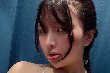 橋本ひかり、すっぴんお色気ランジェリー姿