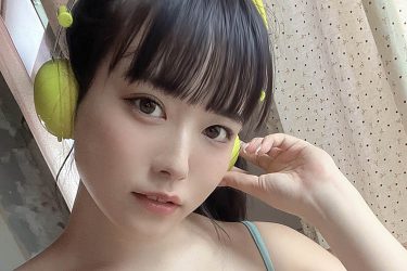 東雲うみ、ポップに魅せるグラマラスボディ