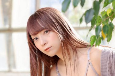 宮本彩希、妖精か天使か?幻想的なランジェリーショット