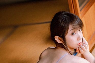 伊織もえ、ランジェリー食い込む寝転びボディ